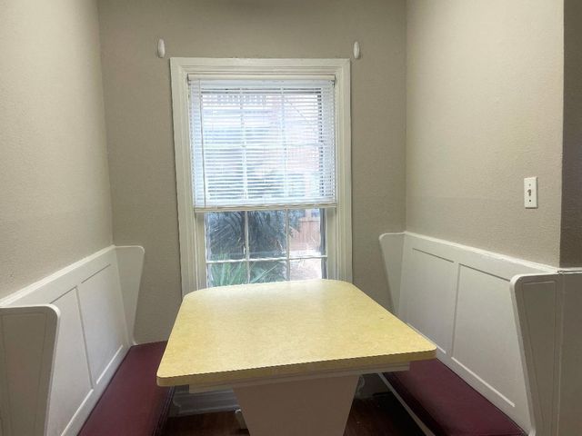 2211 Dorrington Street, Houston, TX 77030