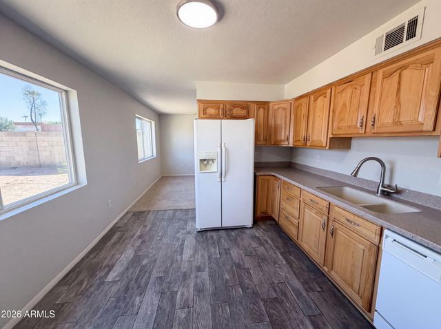 5908 W CALAVAR Road, Glendale, AZ 85306