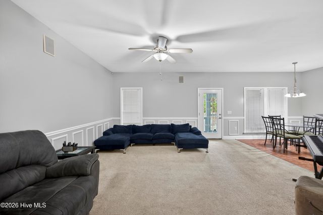 425 Superior Road, Wilmington, NC 28412