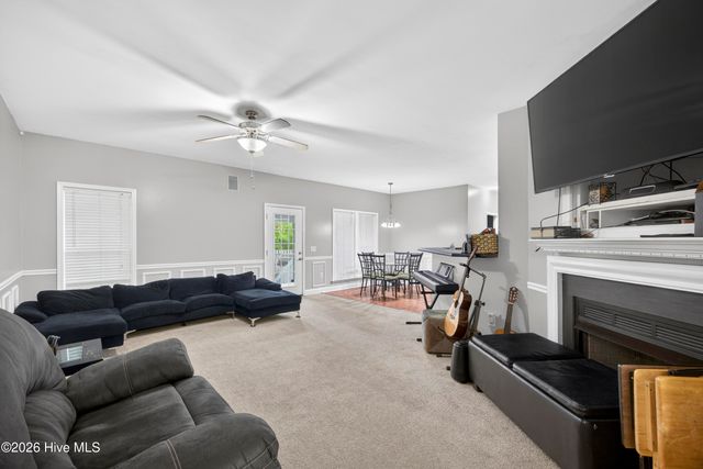 425 Superior Road, Wilmington, NC 28412