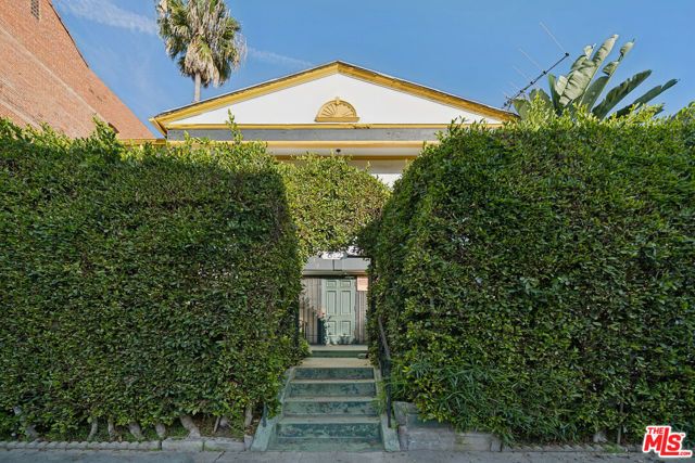 612 S Dunsmuir Avenue 1, Los Angeles, CA 90036