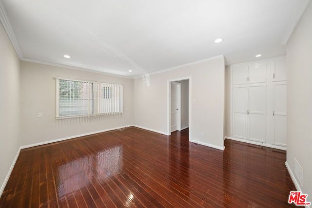 612 S Dunsmuir Avenue 1, Los Angeles, CA 90036
