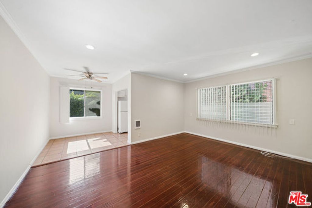612 S Dunsmuir Avenue 1, Los Angeles, CA 90036