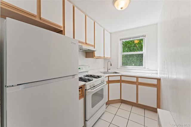 44 Winchester Avenue 1B, Yonkers, NY 10710