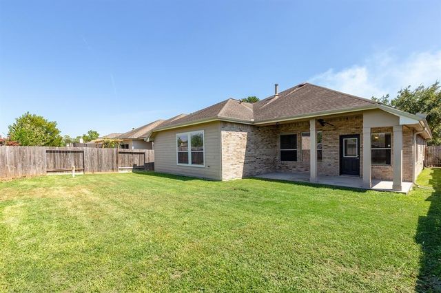 13743 Rolling River Lane, Houston, TX 77044