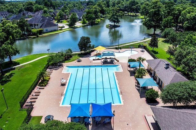 13743 Rolling River Lane, Houston, TX 77044