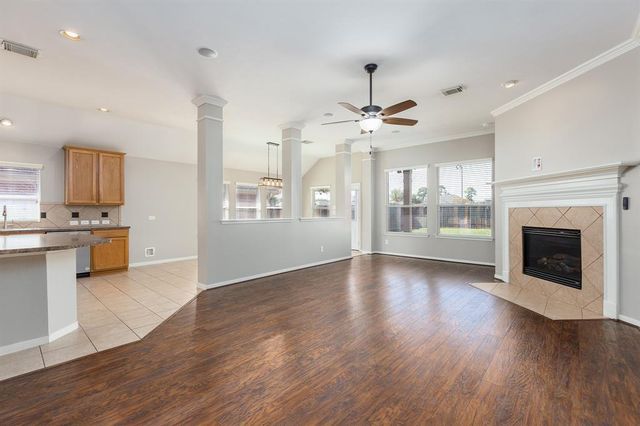 13743 Rolling River Lane, Houston, TX 77044