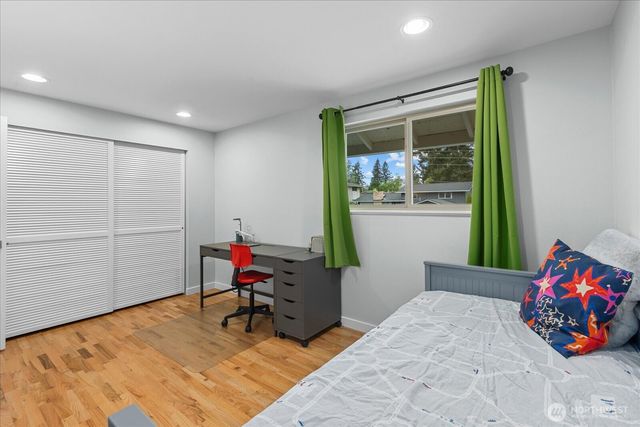 17013 NE 18th Street, Bellevue, WA 98008