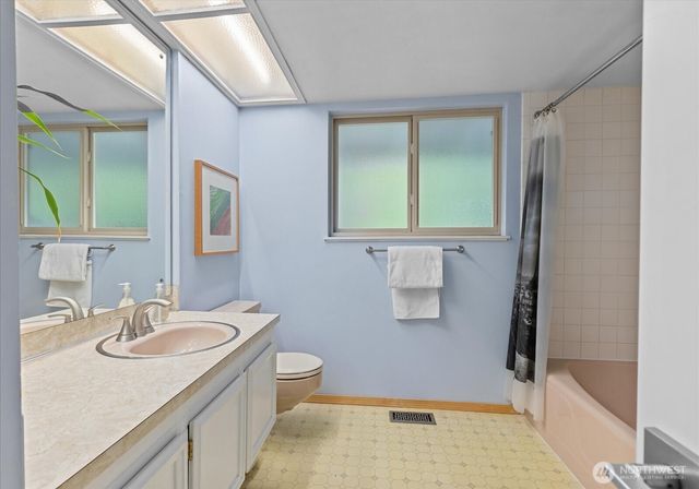 17013 NE 18th Street, Bellevue, WA 98008