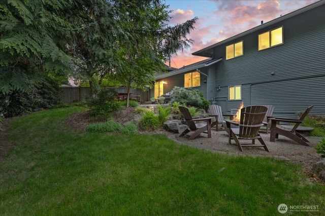 17013 NE 18th Street, Bellevue, WA 98008