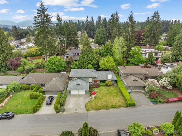 17013 NE 18th Street, Bellevue, WA 98008