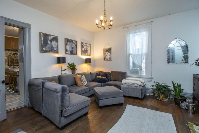 1216 Main Street, Paris, KY 40361