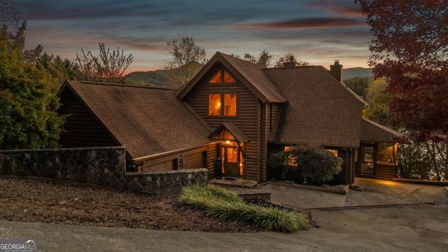 429 Oakmont Drive, Hiawassee, GA 30546