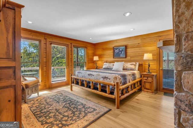 429 Oakmont Drive, Hiawassee, GA 30546