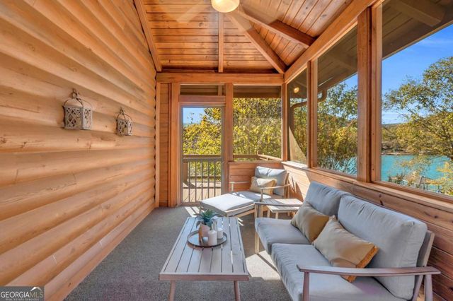 429 Oakmont Drive, Hiawassee, GA 30546