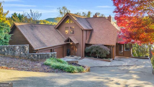 429 Oakmont Drive, Hiawassee, GA 30546
