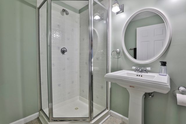 26 Clover Hill Drive, Chelmsford, MA 01824