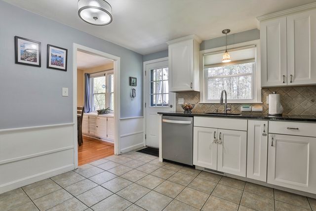 26 Clover Hill Drive, Chelmsford, MA 01824