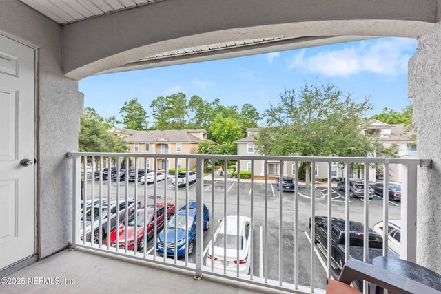 6094 MAGGIES Circle, 109, Jacksonville, FL 32244