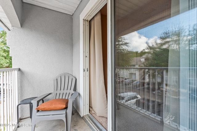 6094 MAGGIES Circle, 109, Jacksonville, FL 32244
