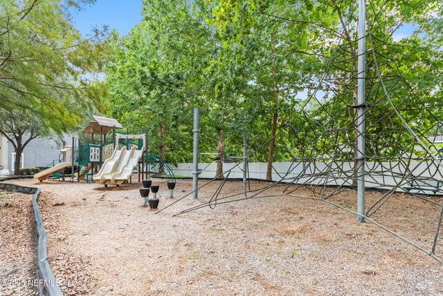 6094 MAGGIES Circle, 109, Jacksonville, FL 32244