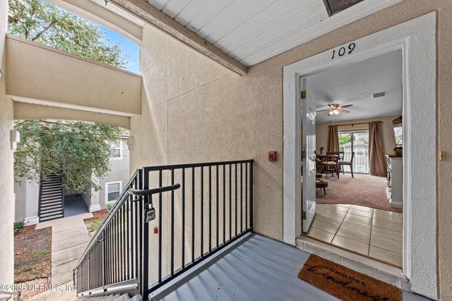 6094 MAGGIES Circle, 109, Jacksonville, FL 32244