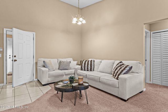 6094 MAGGIES Circle, 109, Jacksonville, FL 32244