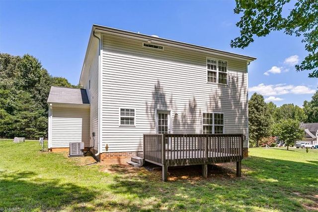 152 Tree Top Lane, Stokesdale, NC 27357