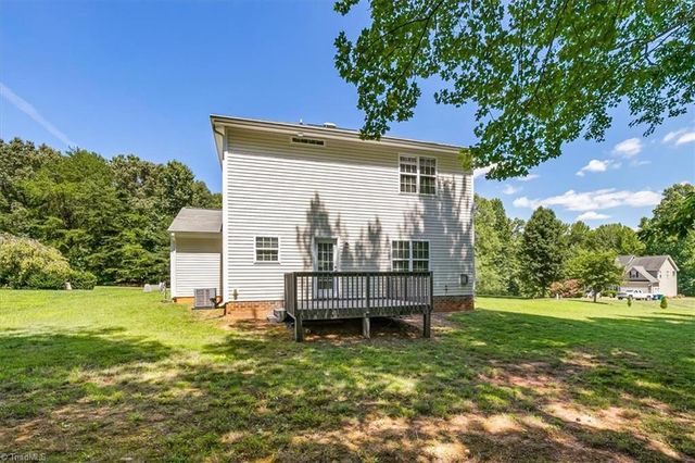 152 Tree Top Lane, Stokesdale, NC 27357