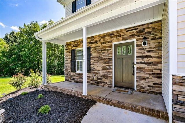152 Tree Top Lane, Stokesdale, NC 27357