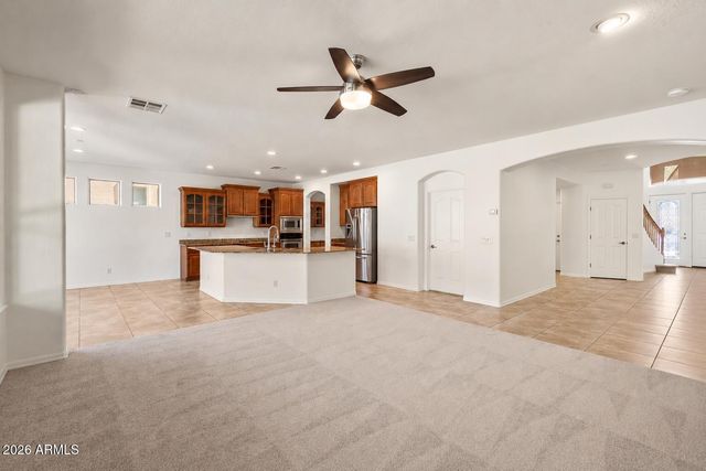 2406 W OLD PAINT Trail, Phoenix, AZ 85086