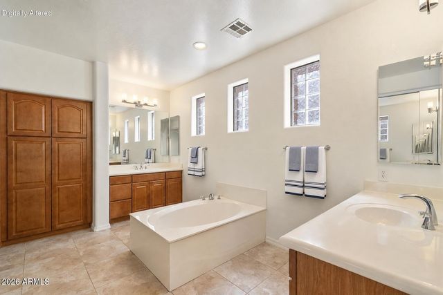 2406 W OLD PAINT Trail, Phoenix, AZ 85086
