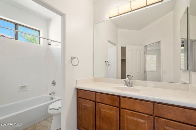 2406 W OLD PAINT Trail, Phoenix, AZ 85086