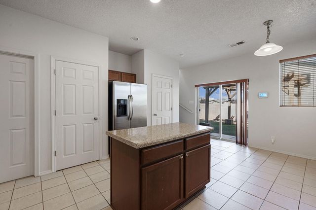 3140 Feather Edge Street SW, Albuquerque, NM 87121
