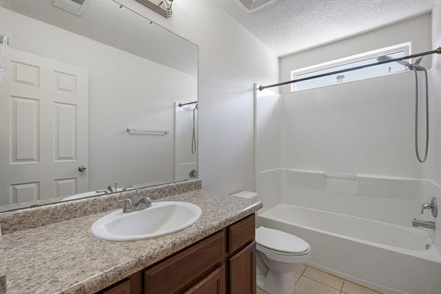 3140 Feather Edge Street SW, Albuquerque, NM 87121