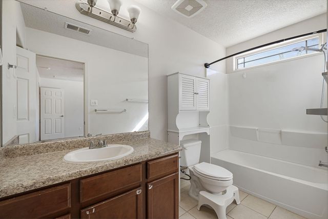 3140 Feather Edge Street SW, Albuquerque, NM 87121