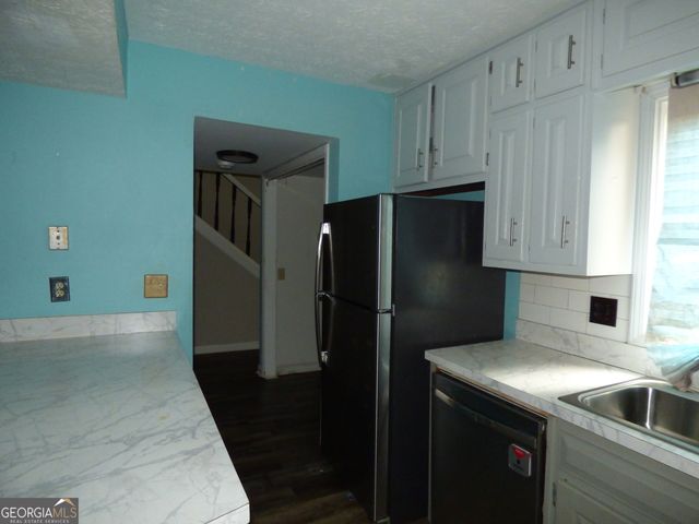 1572 Circlestone Drive, Stone Mountain, GA 30088