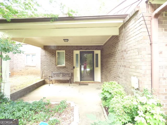 1572 Circlestone Drive, Stone Mountain, GA 30088