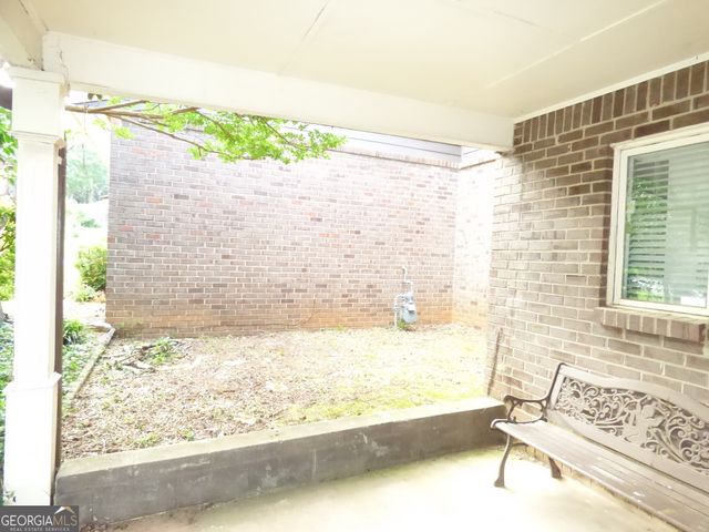 1572 Circlestone Drive, Stone Mountain, GA 30088