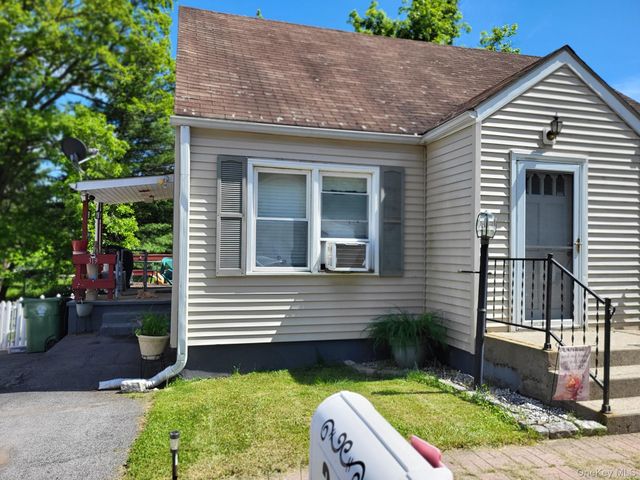 319 Wawayanda Avenue, Middletown, NY 10940