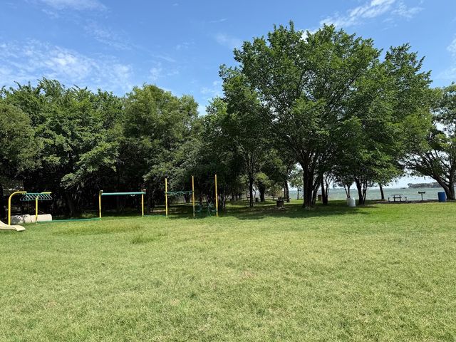 1624 Mockingbird Lane, Pelican Bay, TX 76020