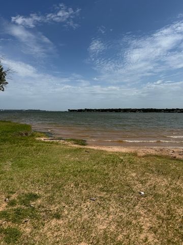 1624 Mockingbird Lane, Pelican Bay, TX 76020