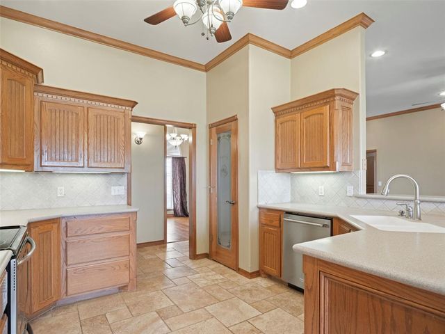 486 Summer Valley Road, Blanchard, OK 73010