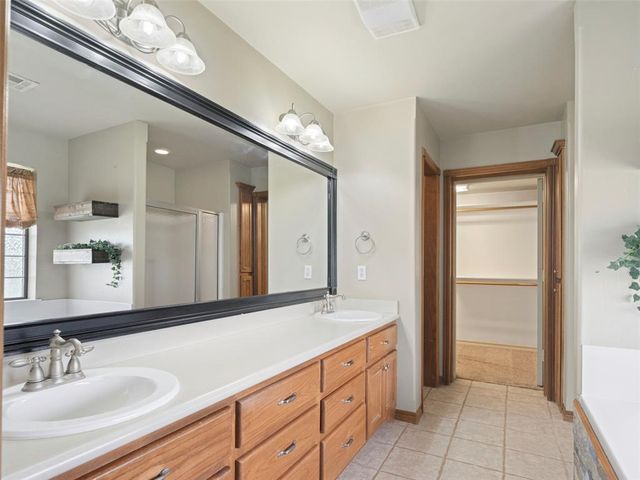 486 Summer Valley Road, Blanchard, OK 73010
