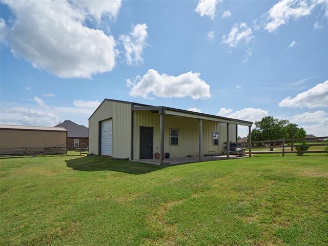 486 Summer Valley Road, Blanchard, OK 73010