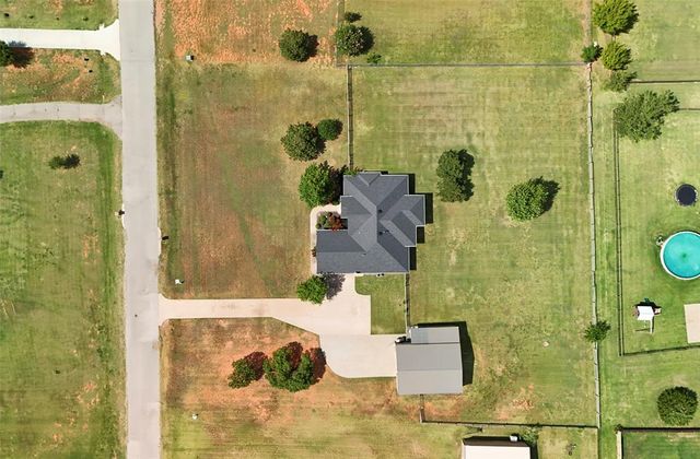 486 Summer Valley Road, Blanchard, OK 73010