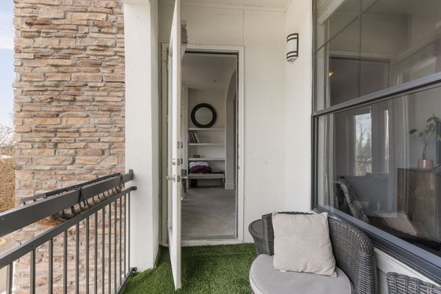 2600 Hillsboro Pike Apt 327, Nashville, TN 37212