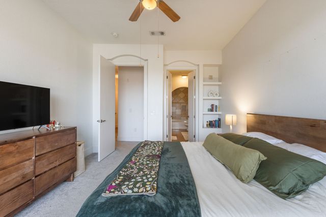 2600 Hillsboro Pike Apt 327, Nashville, TN 37212