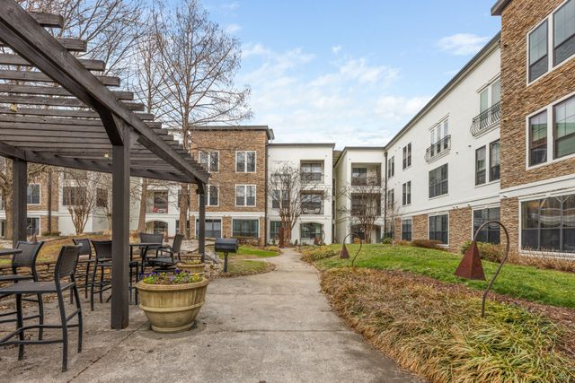 2600 Hillsboro Pike Apt 327, Nashville, TN 37212