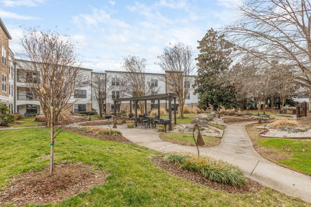 2600 Hillsboro Pike Apt 327, Nashville, TN 37212